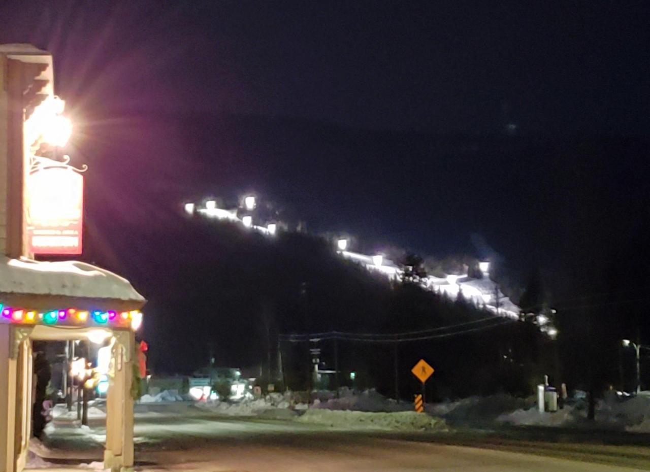 Reno Motel Salmo Dış mekan fotoğraf