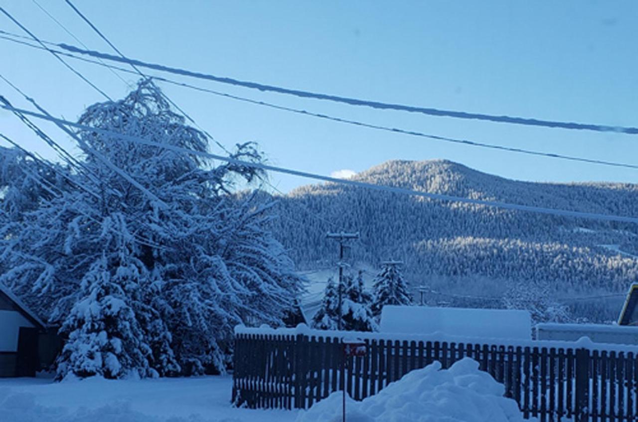 Reno Motel Salmo Dış mekan fotoğraf