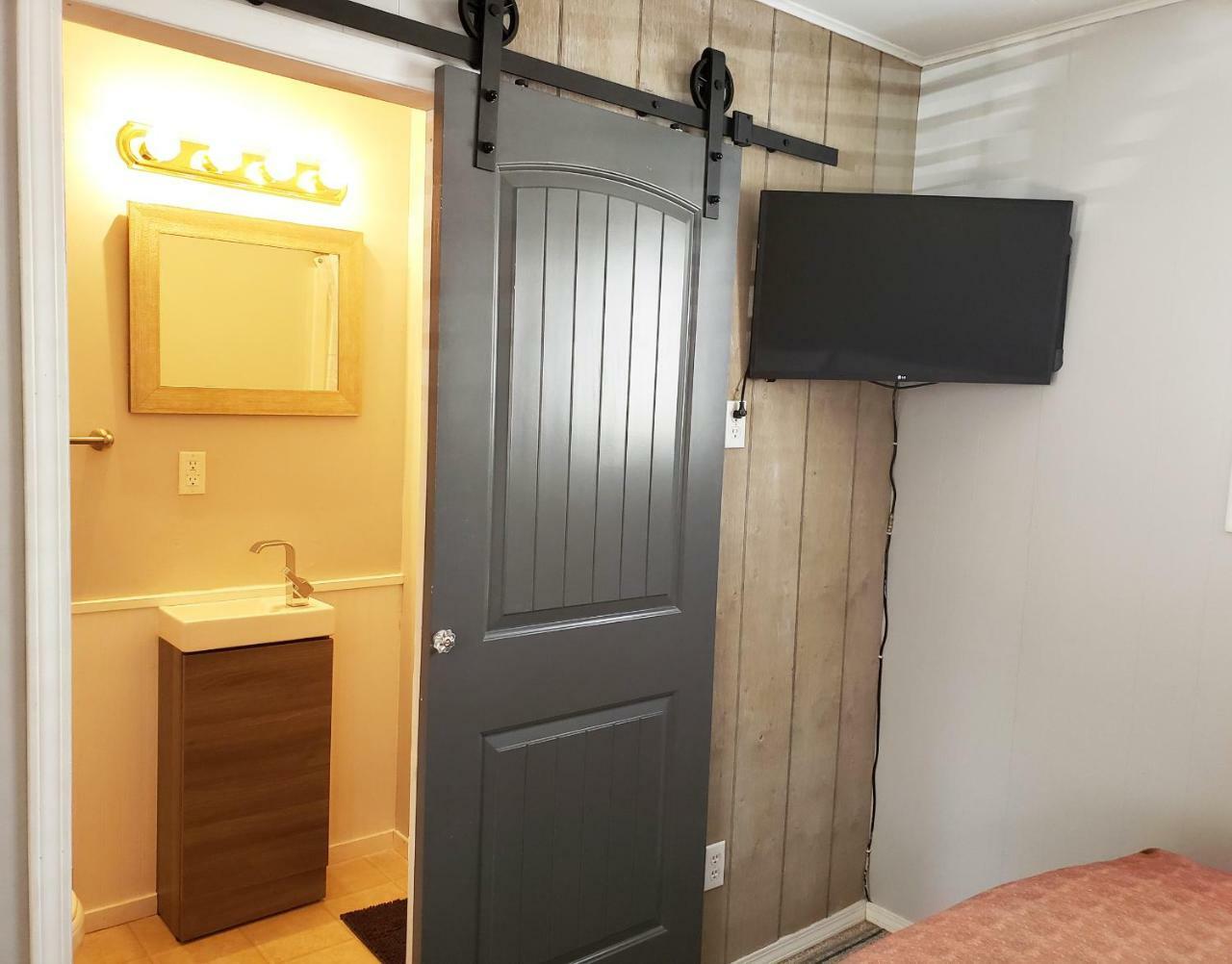Reno Motel Salmo Dış mekan fotoğraf